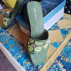 Nine west green slide on sandals